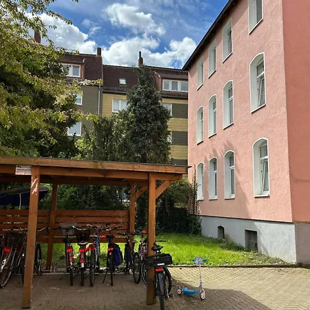 Othman Pfarrstrasse 54 2og *